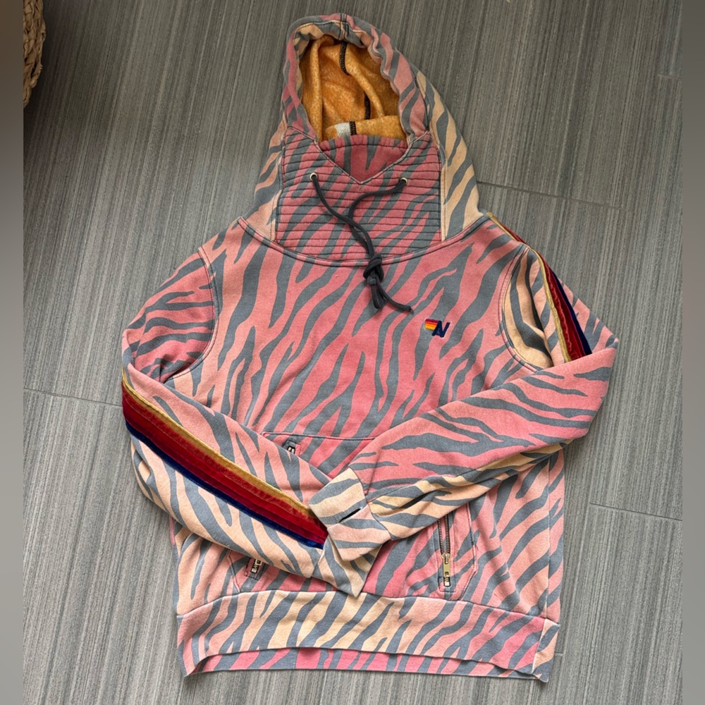 Wild collection - ninja hoodie and sweatpants - size medium